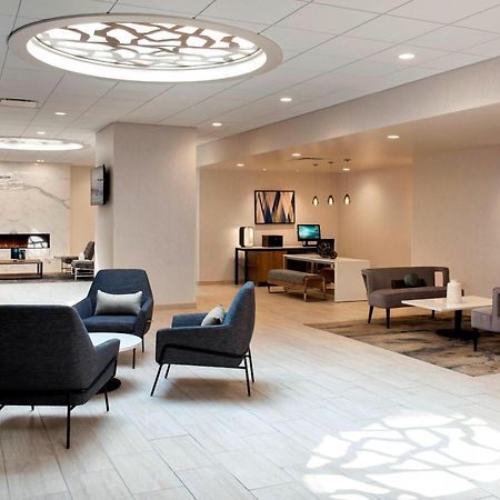 Delta Hotels By Marriott Utica Extérieur photo