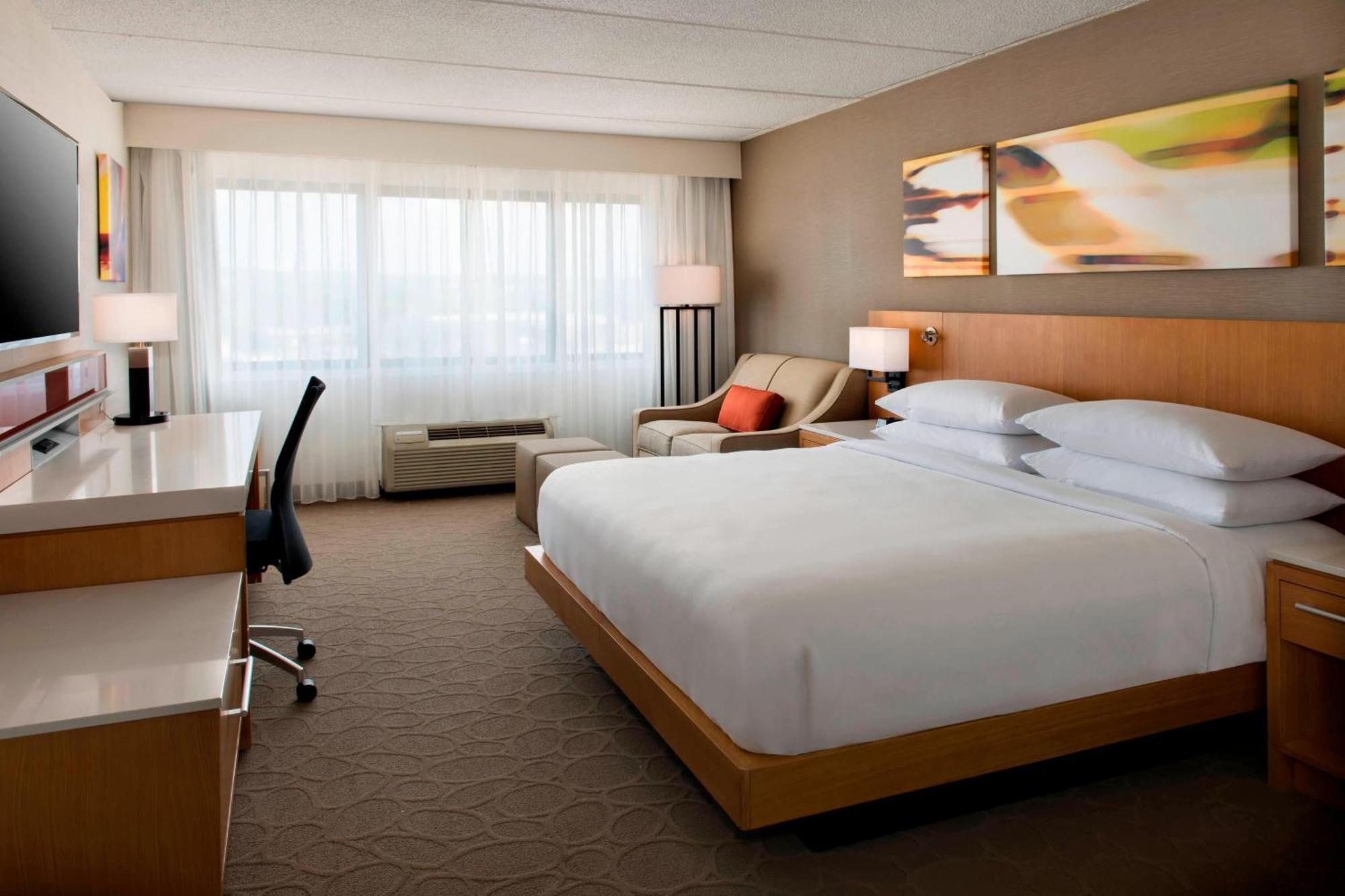 Delta Hotels By Marriott Utica Extérieur photo