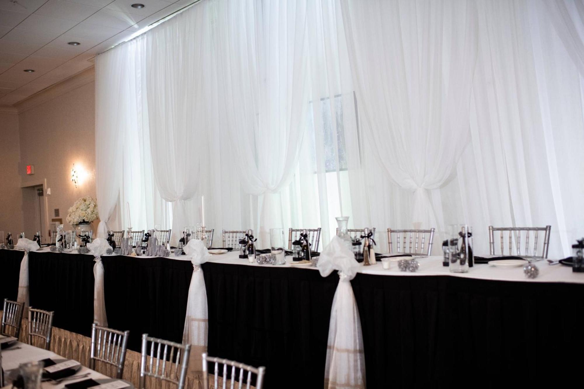 Delta Hotels By Marriott Utica Extérieur photo
