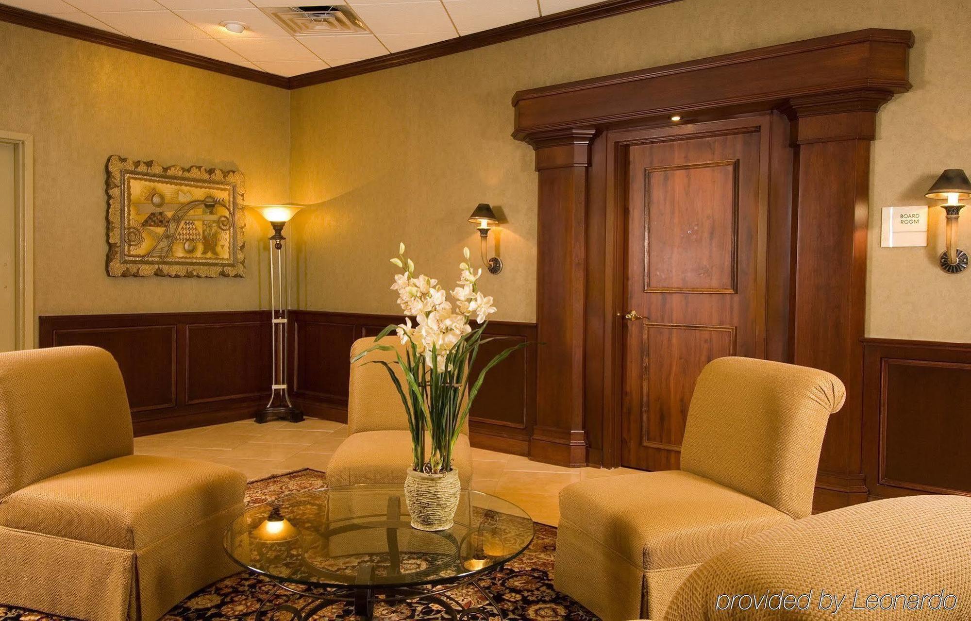 Delta Hotels By Marriott Utica Extérieur photo