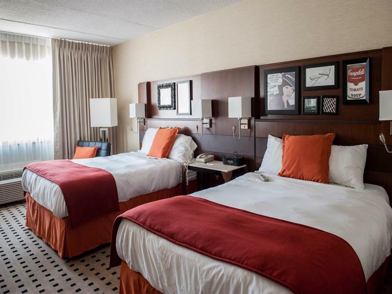 Delta Hotels By Marriott Utica Extérieur photo